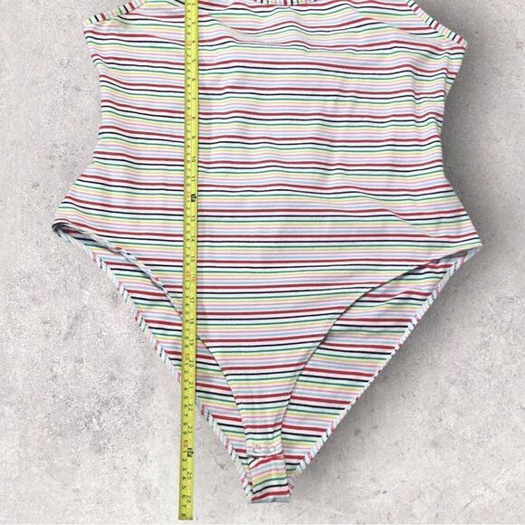 Plus Size Bodysuit Women’s Size 3X Rainbow Open Bow Back Top - Picture 5 of 9